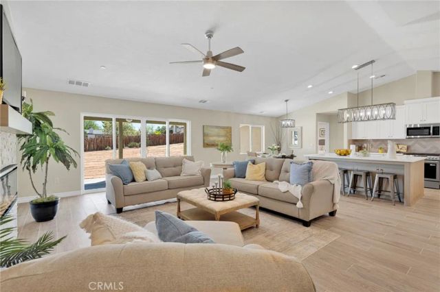 18525 Seaforth, Hesperia, CA 92345