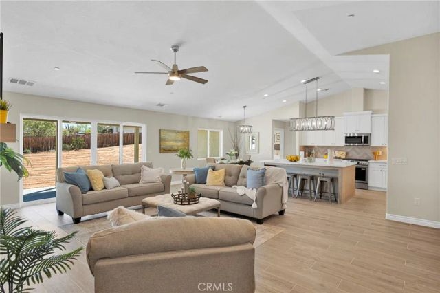 18525 Seaforth, Hesperia, CA 92345