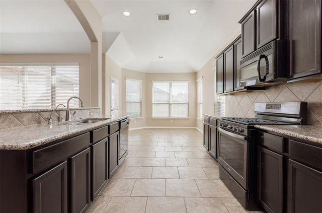 1903 Cadbury Castle Lane, Fresno, TX 77545