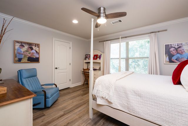 136 Manitou Drive, Maumelle, AR 72113