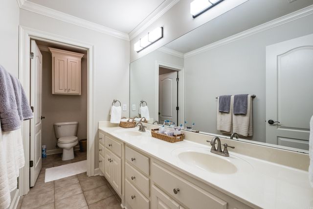136 Manitou Drive, Maumelle, AR 72113