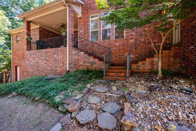 136 Manitou Drive, Maumelle, AR 72113