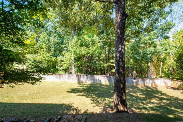 136 Manitou Drive, Maumelle, AR 72113