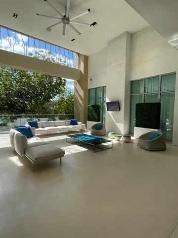330 Sunny Isles Boulevard 803, Sunny Isles Beach, FL 33160
