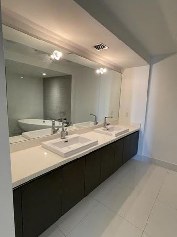 330 Sunny Isles Boulevard 803, Sunny Isles Beach, FL 33160