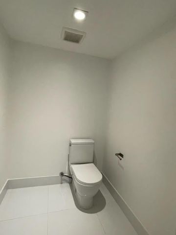 330 Sunny Isles Boulevard 803, Sunny Isles Beach, FL 33160