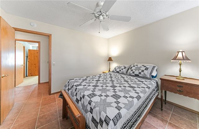 16 Tiverton Lane, Bella Vista, AR 72715