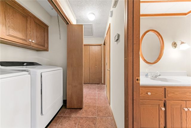 16 Tiverton Lane, Bella Vista, AR 72715