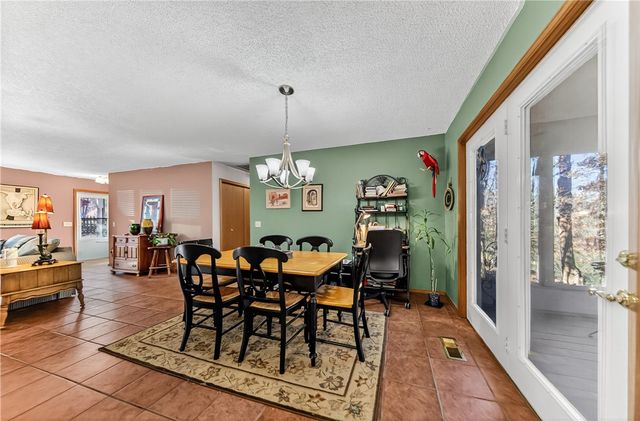 16 Tiverton Lane, Bella Vista, AR 72715