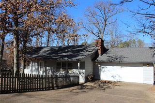 16 Tiverton Lane, Bella Vista, AR 72715