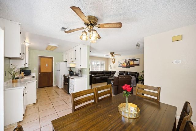 41 W Kavanagh Ave, Tracy, CA 95376