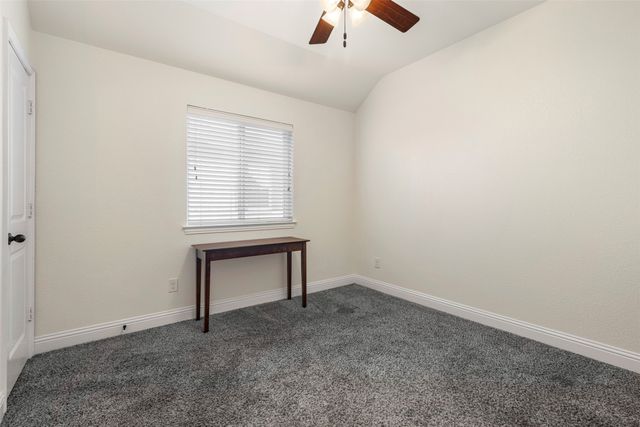 4012 Kensington Drive, Sanger, TX 76266