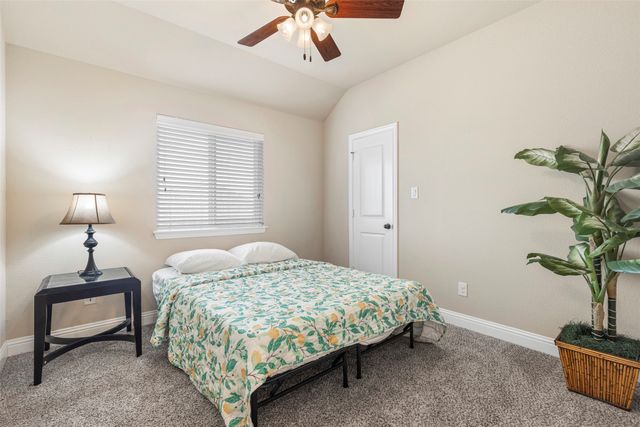 4012 Kensington Drive, Sanger, TX 76266