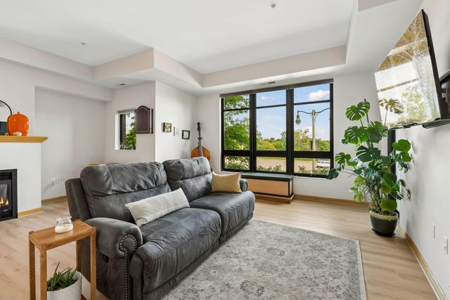 3707 Grand Way 102, Saint Louis Park, MN 55416