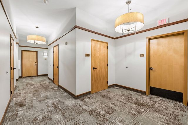 3707 Grand Way 102, Saint Louis Park, MN 55416