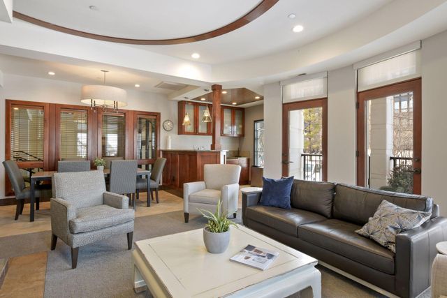 3707 Grand Way 102, Saint Louis Park, MN 55416