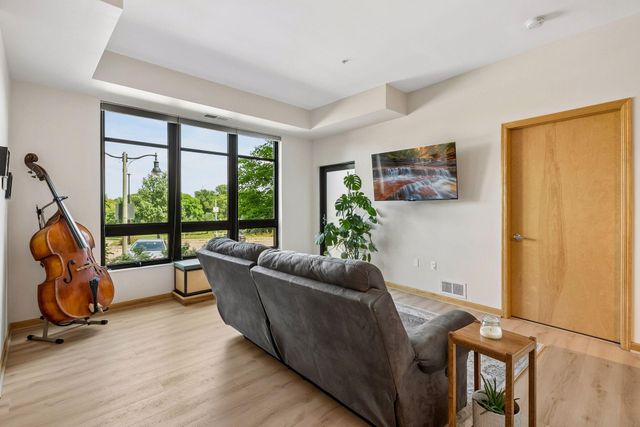 3707 Grand Way 102, Saint Louis Park, MN 55416