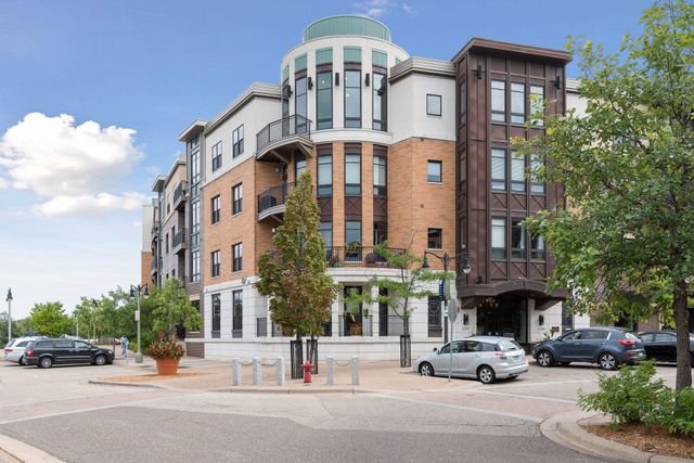 3707 Grand Way 102, Saint Louis Park, MN 55416