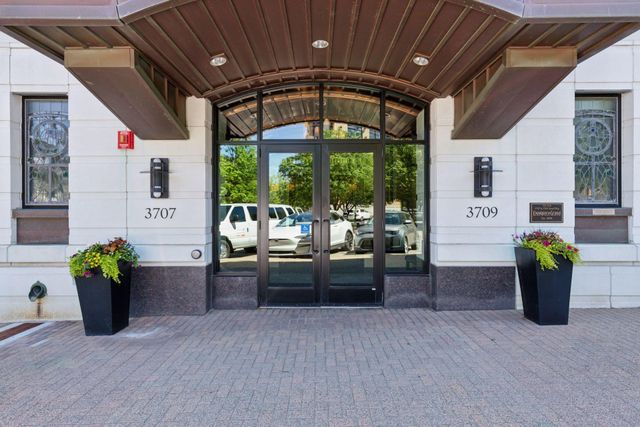 3707 Grand Way 102, Saint Louis Park, MN 55416