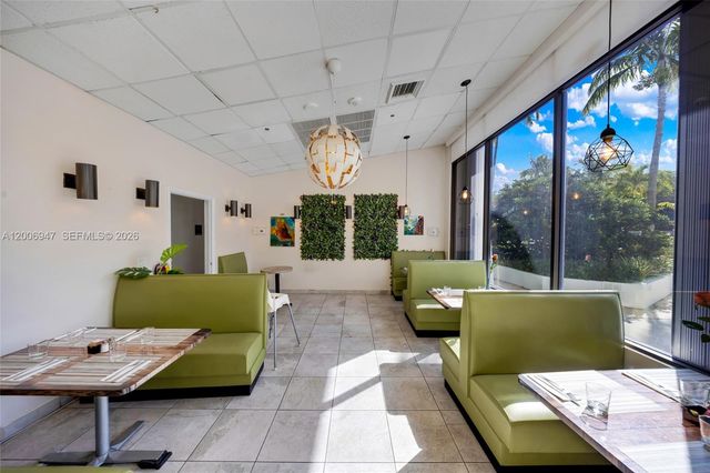 100 Bayview Dr 606, Sunny Isles Beach, FL 33160