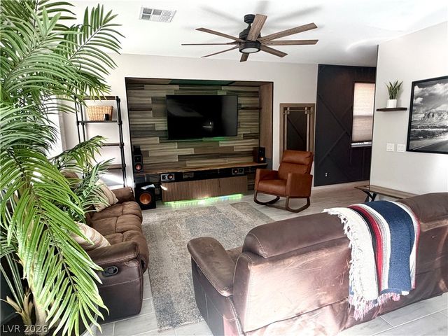 8067 Tank Loop Street, Las Vegas, NV 89166