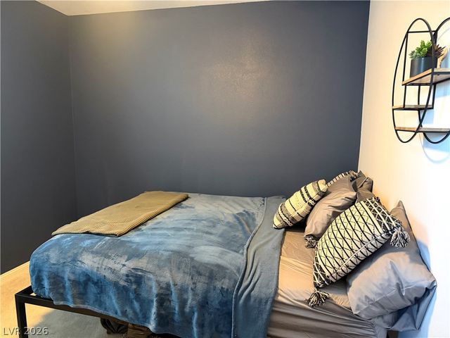 8067 Tank Loop Street, Las Vegas, NV 89166