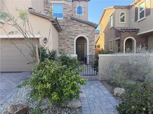 8067 Tank Loop Street, Las Vegas, NV 89166