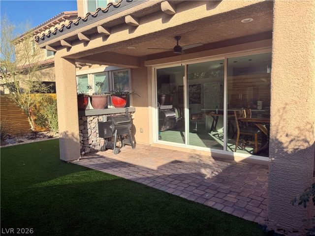 8067 Tank Loop Street, Las Vegas, NV 89166