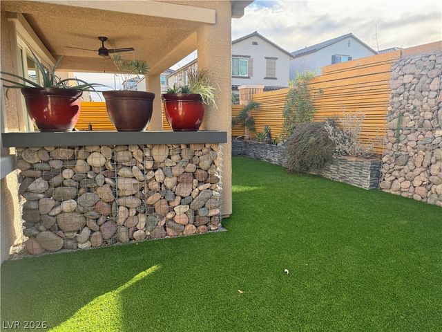 8067 Tank Loop Street, Las Vegas, NV 89166