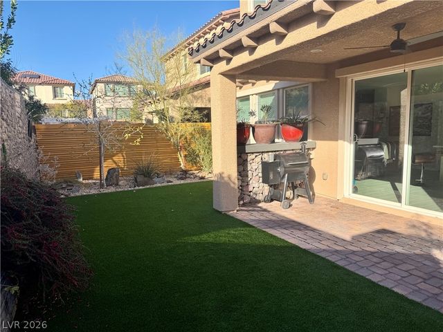 8067 Tank Loop Street, Las Vegas, NV 89166