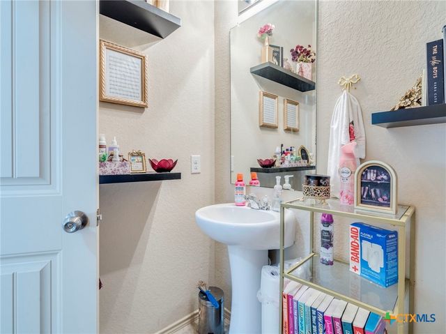 109 Tallow Trail, San Marcos, TX 78666