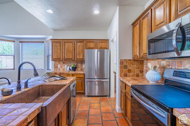 1007 N MOUNTAINSIDE AVE, Washington, UT 84780