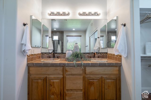 1007 N MOUNTAINSIDE AVE, Washington, UT 84780