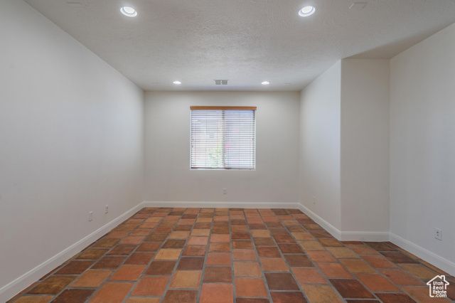 1007 N MOUNTAINSIDE AVE, Washington, UT 84780