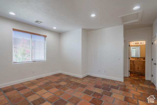 1007 N MOUNTAINSIDE AVE, Washington, UT 84780