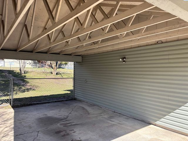 310 NW Robert St, Pullman, WA 99163