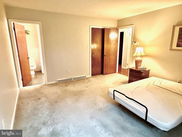 7 JEFFREY RD, Reading, PA 19601