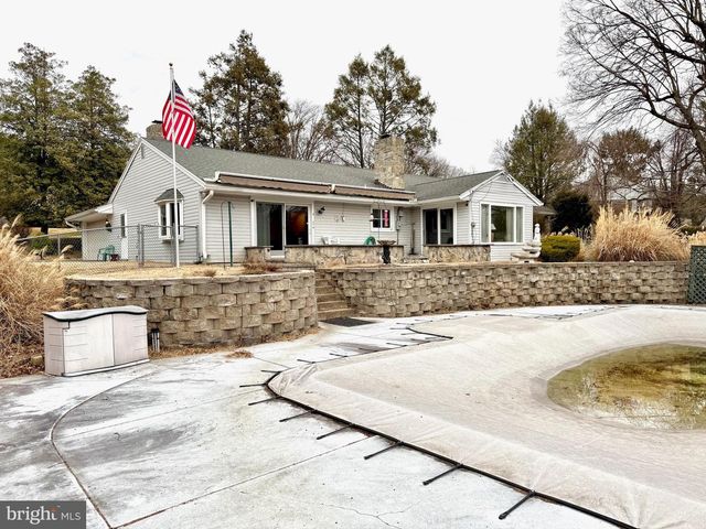 7 JEFFREY RD, Reading, PA 19601