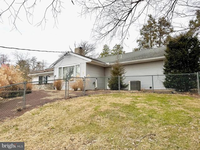 7 JEFFREY RD, Reading, PA 19601