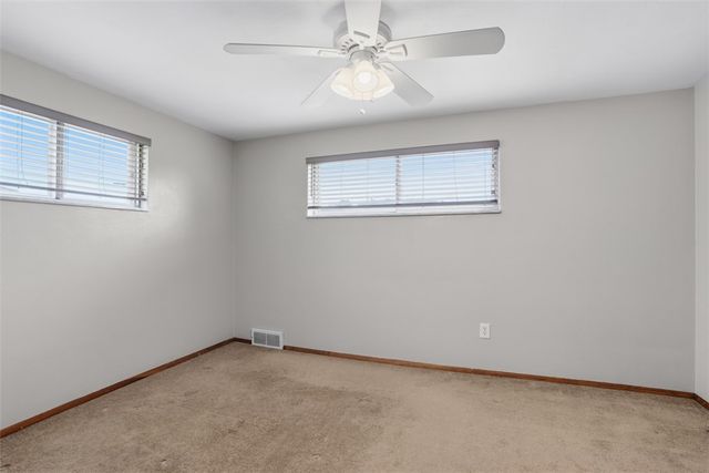212 Davis Ave, Shaler, PA 15223