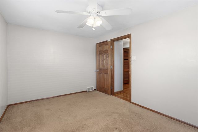 212 Davis Ave, Shaler, PA 15223