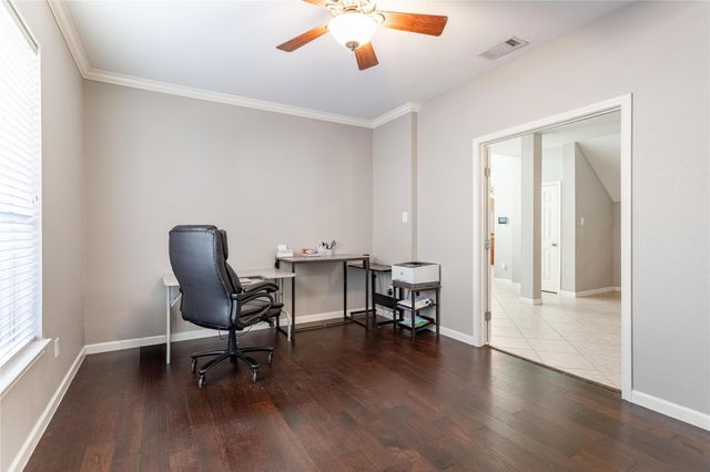 9223 Gauguin Lane, Houston, TX 77459