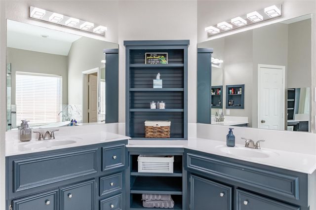 9223 Gauguin Lane, Houston, TX 77459