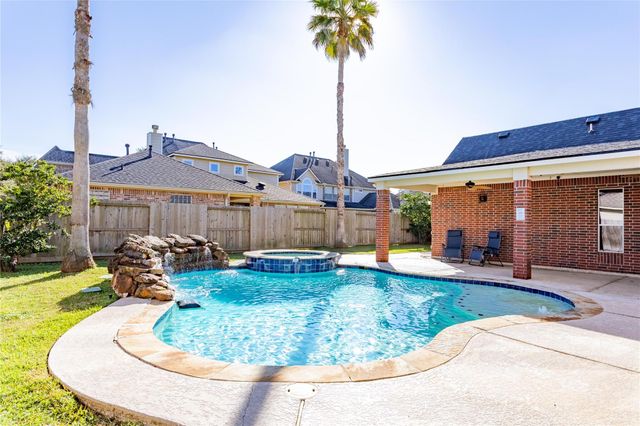 9223 Gauguin Lane, Houston, TX 77459