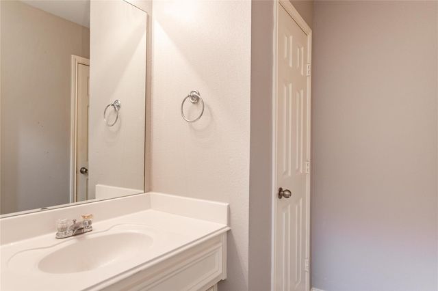 9223 Gauguin Lane, Houston, TX 77459