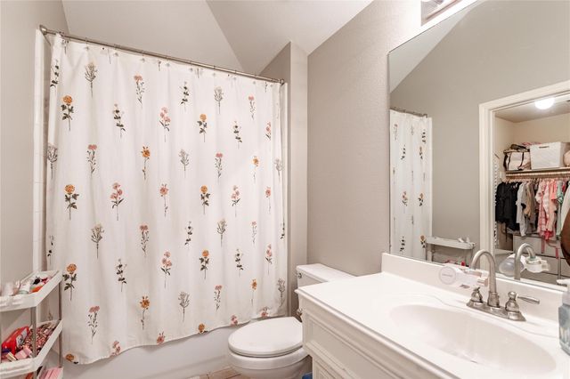 9223 Gauguin Lane, Houston, TX 77459