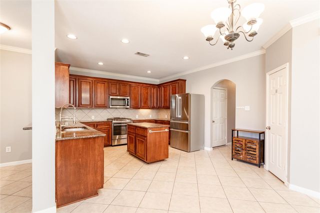 9223 Gauguin Lane, Houston, TX 77459