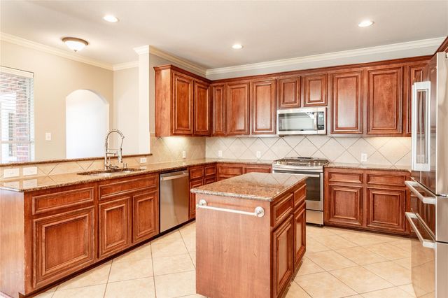 9223 Gauguin Lane, Houston, TX 77459