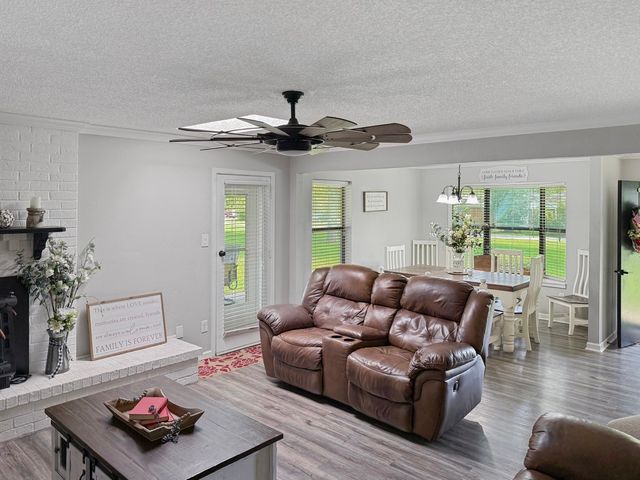 253 County Road 2425, Mineola, TX 75773