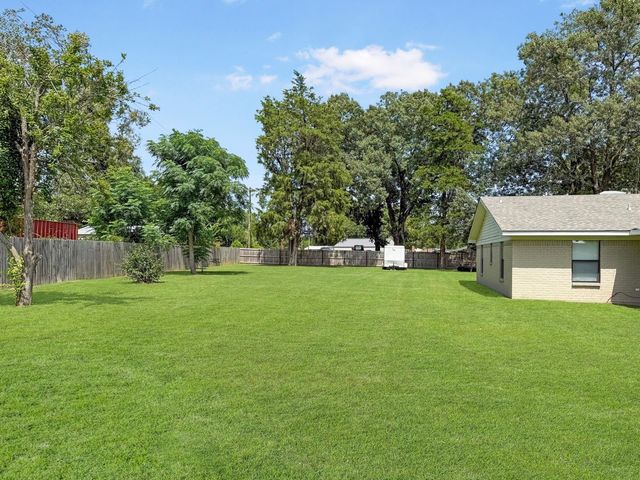 253 County Road 2425, Mineola, TX 75773